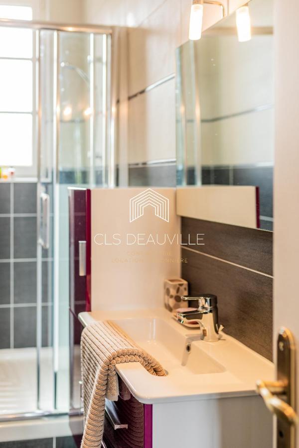 Appartement Les Mouettes C.L.S โดวีลล์ ภายนอก รูปภาพ