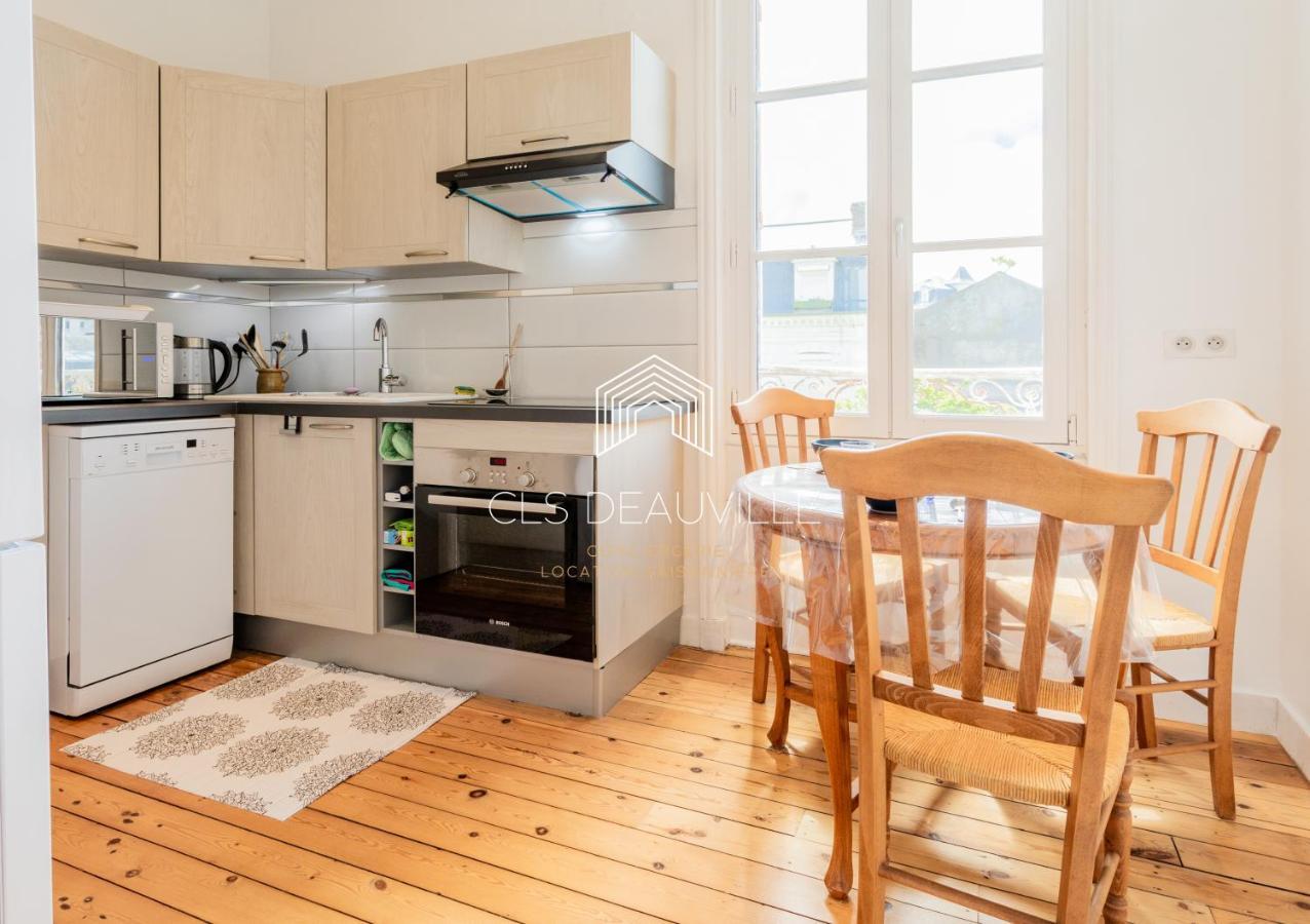 Appartement Les Mouettes C.L.S โดวีลล์ ภายนอก รูปภาพ