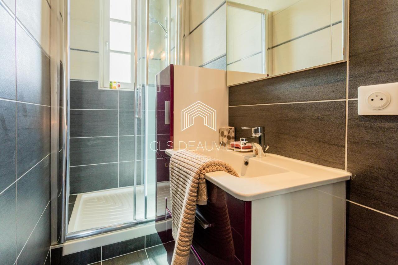 Appartement Les Mouettes C.L.S โดวีลล์ ภายนอก รูปภาพ